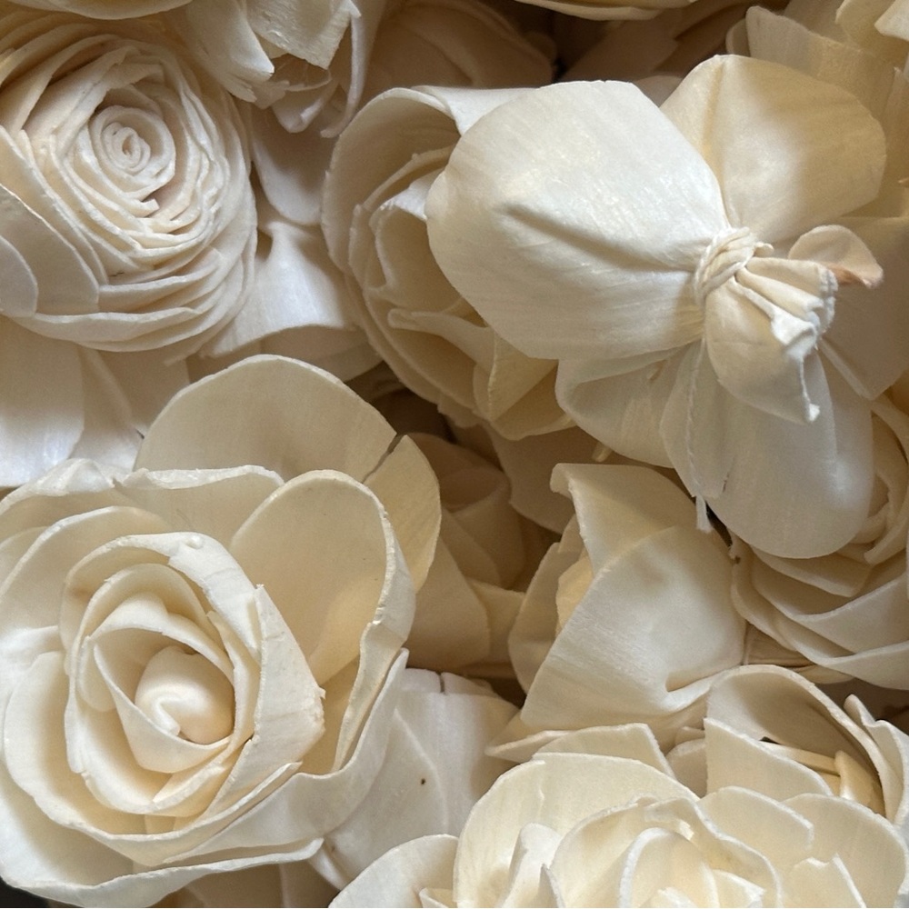 Wood Sola Flowers - assorted bag of 25 for weddings crafts wreaths - Picture 5 of 12